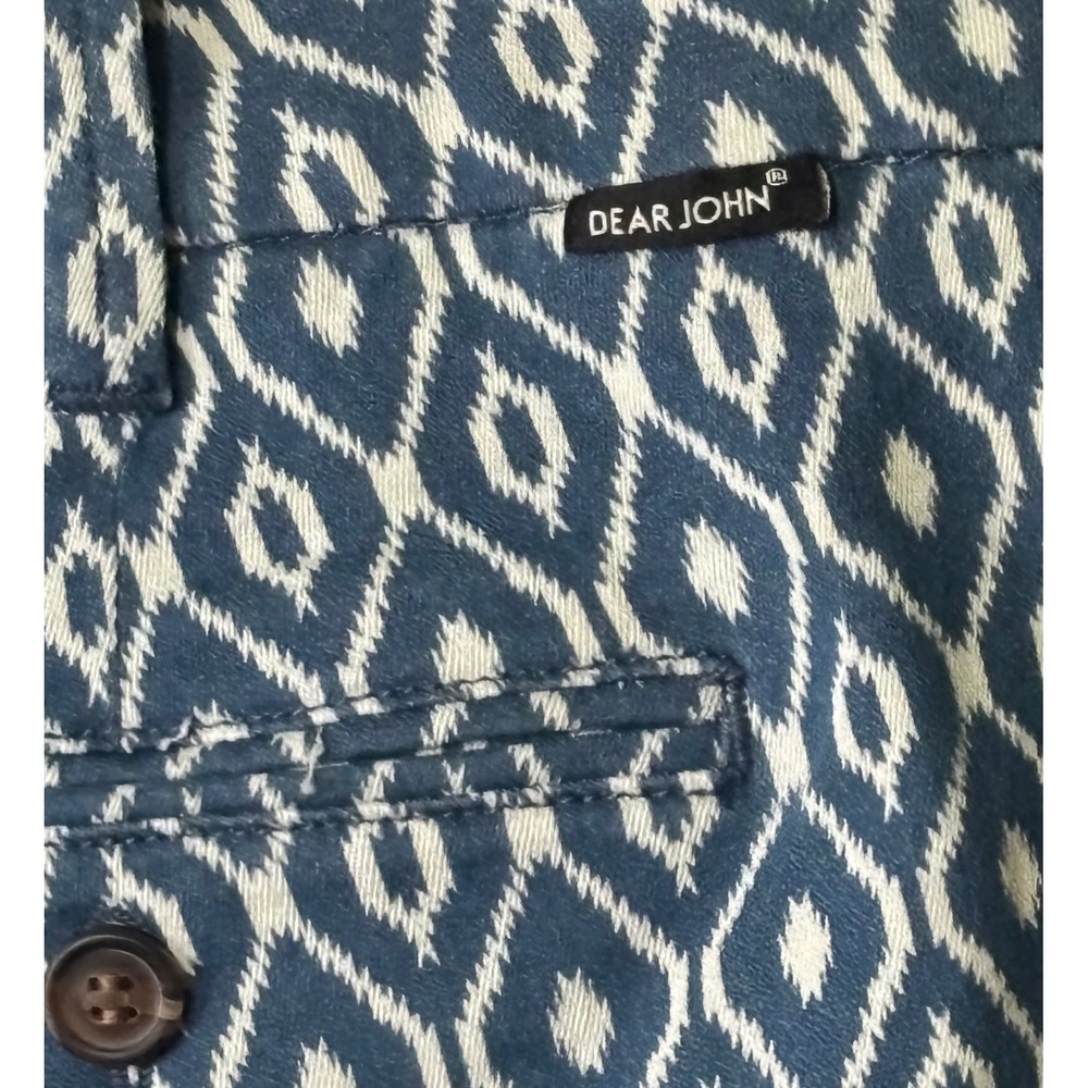 Dear John Blue White Ikat Diamond Geometric Cuffed Shorts Size 31 Womens - Picture 3 of 6